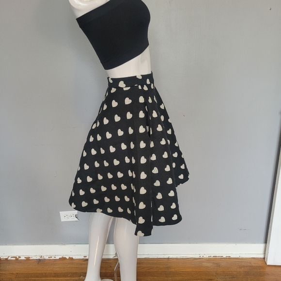 Alice + Olivia Heart Print Circle Skirt, GUC, Size S - Picture 3 of 9